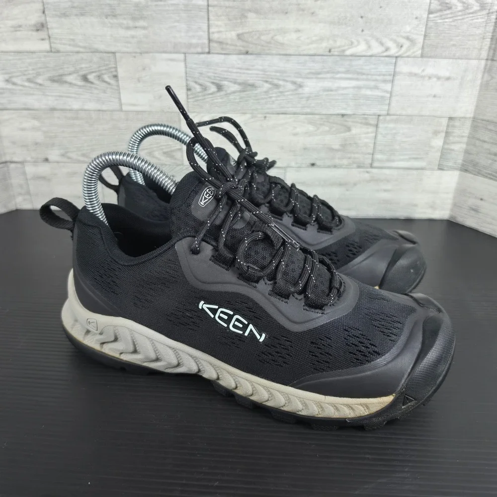 Keen NXIS EVO Low Hiking Shoes Womens 6.5 Black Trail Sneakers 1025915